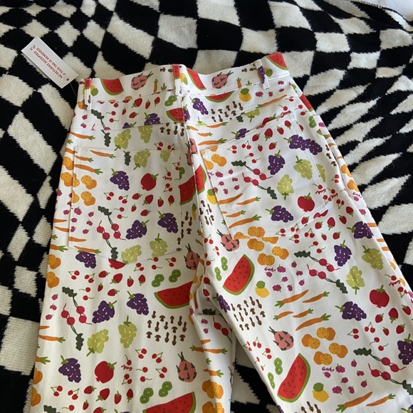 Lisa Says Gah Farmer’s Market Robyn Jeans (Sold Out Online) - Picture 4 of 5